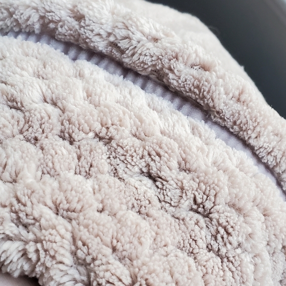 Plush Long Collar Robe - Picture 4 of 7